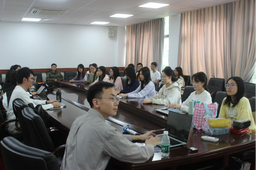 活动回顾丨色中色
举办「第六期“政研”本科生读书会带读讲座」