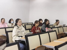 活动回顾 | 色中色
举办2025年生涯启航月系列活动之「保研经验分享会」