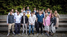 活动回顾 | 色中色
组织研究生参加「2025挪威诺德大学暑期学校」学习「高北地区的可持续蓝色发展」暑期课程